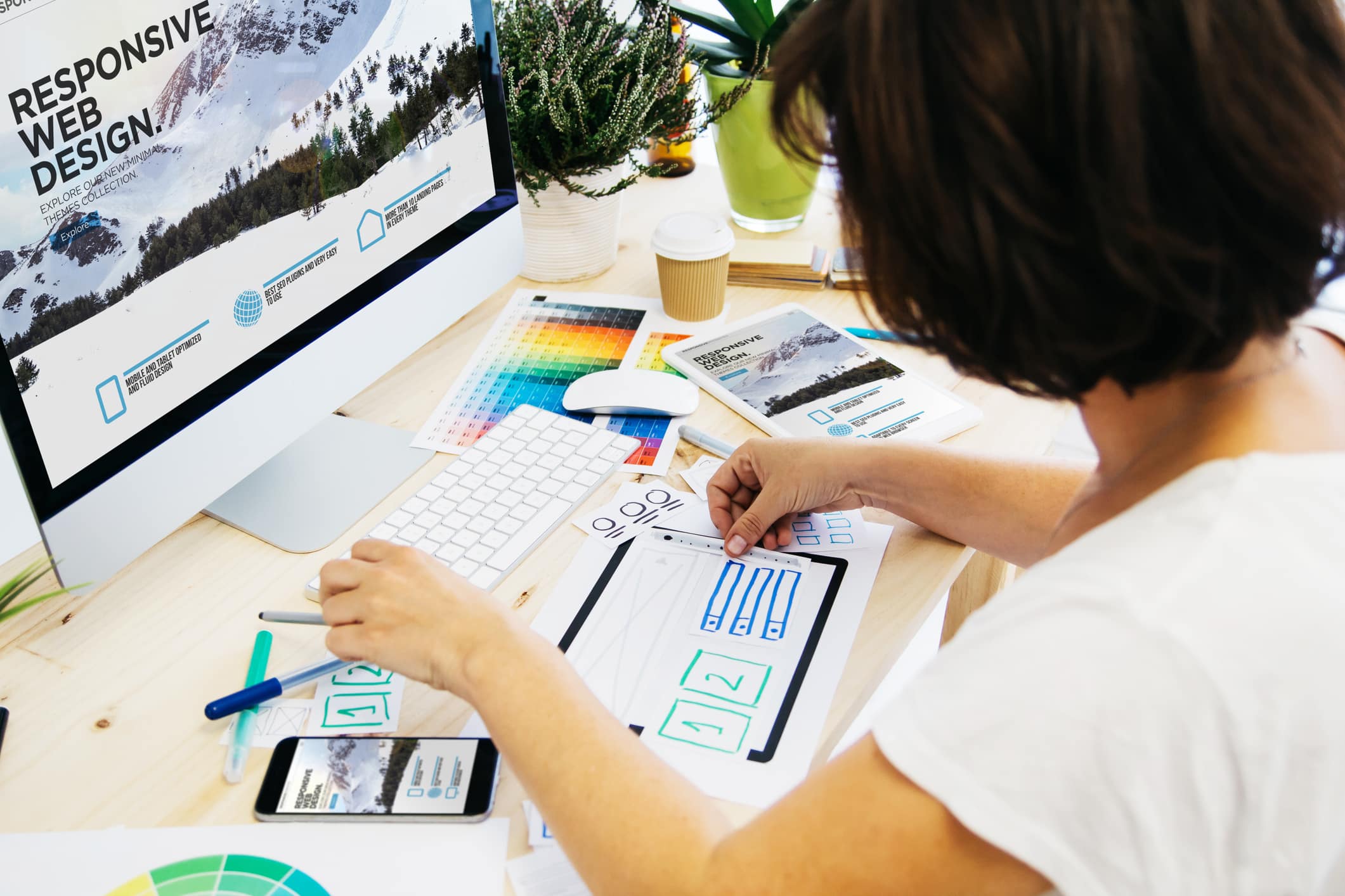 Web designer in Auckland plans a website.